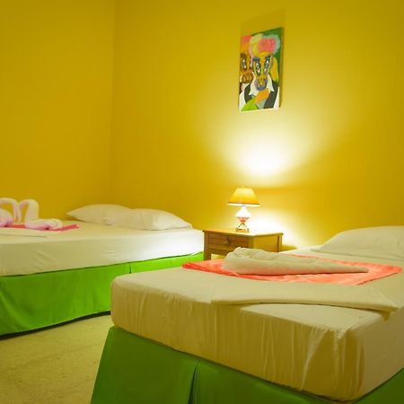 Hostal Fachente León Esterno foto