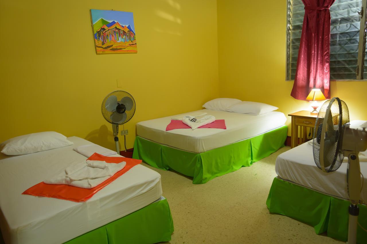 Hostal Fachente León Esterno foto