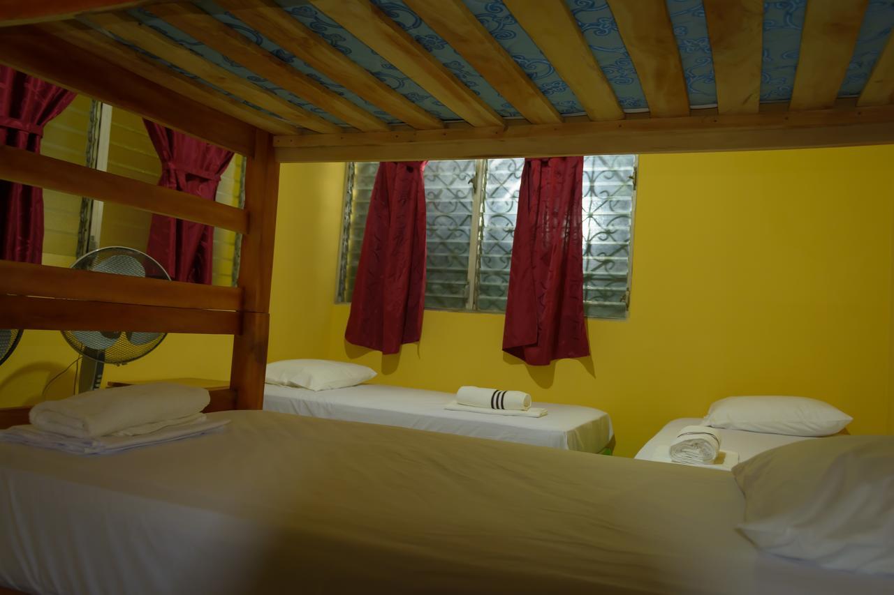 Hostal Fachente León Esterno foto