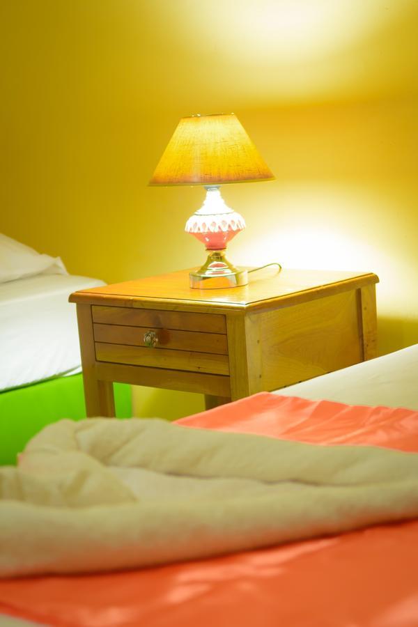 Hostal Fachente León Esterno foto