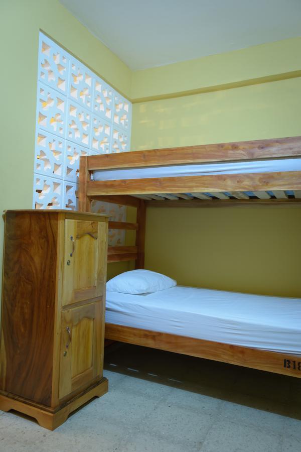 Hostal Fachente León Esterno foto