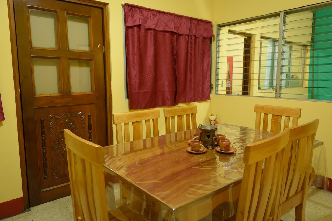 Hostal Fachente León Esterno foto